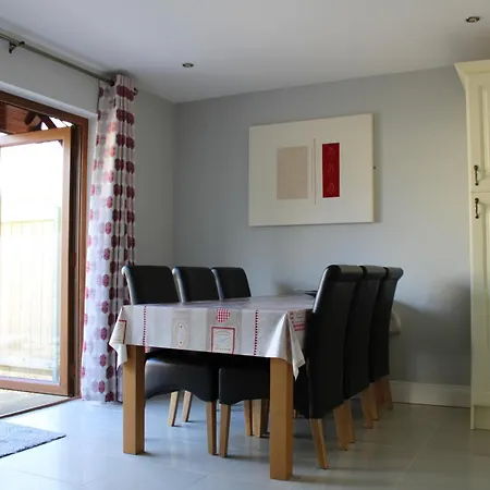 Cosy Kerry * Kenmare